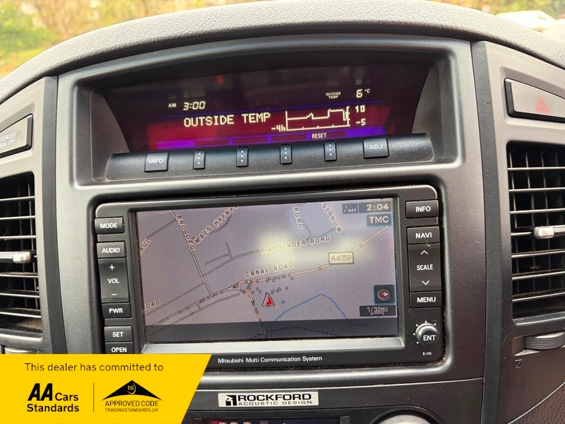 Used Mitsubishi Shogun 2011 for sale - 76725262: Photo 16