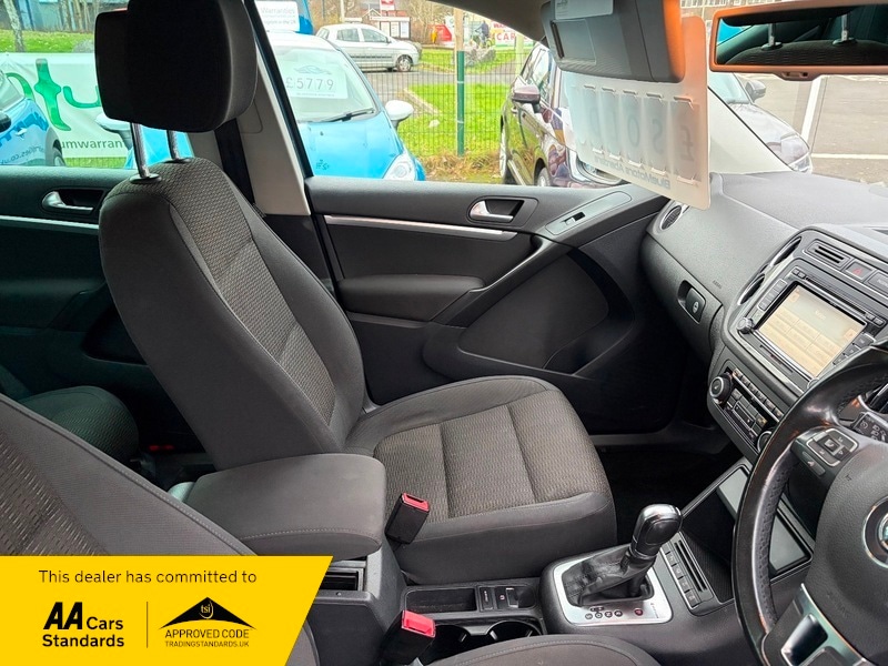 Used Volkswagen Tiguan 2012 for sale - 76934954: Photo 10