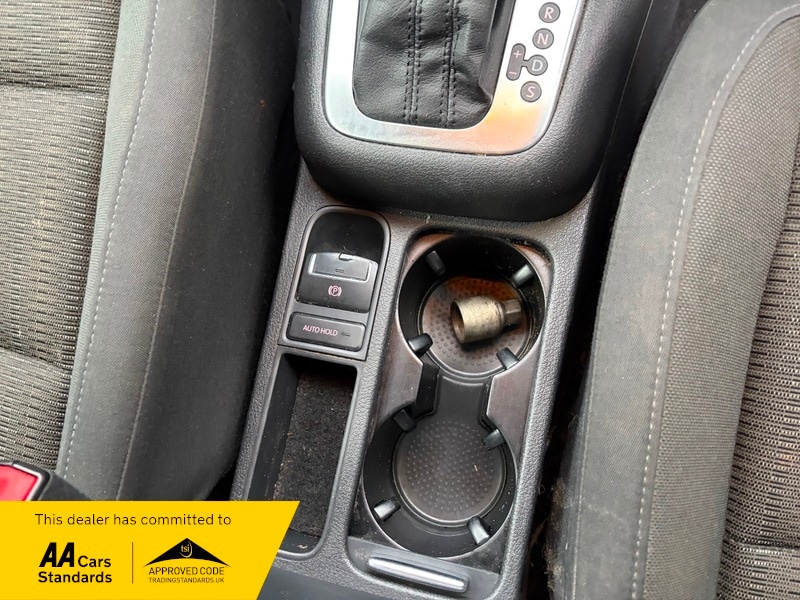 Used Volkswagen Tiguan 2012 for sale - 76934954: Photo 16