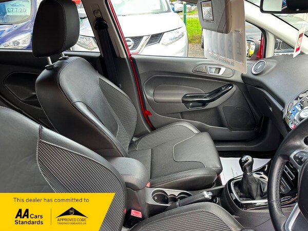 Used Ford Fiesta 2015 for sale - 76069355: Photo 9