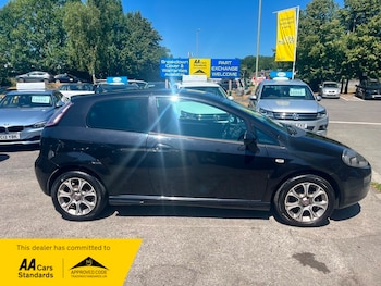 Used Fiat Punto 2014 for sale - 79210634: Photo