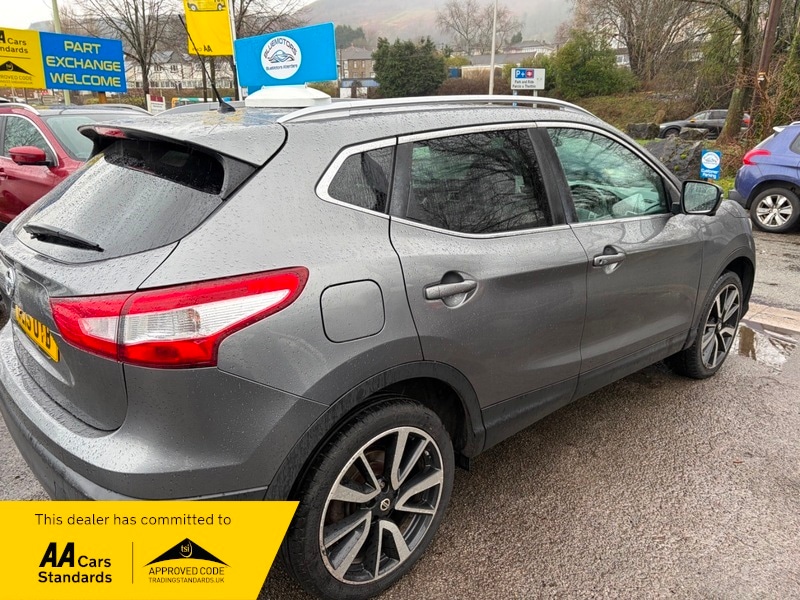 Used Nissan Qashqai 2015 for sale - 77477937: Photo 20
