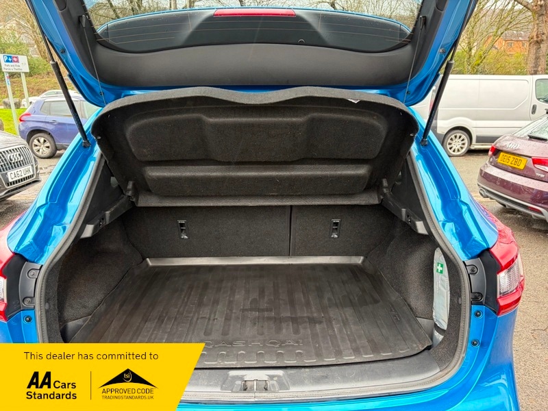 Used Nissan Qashqai 2018 for sale - 77437937: Photo 15