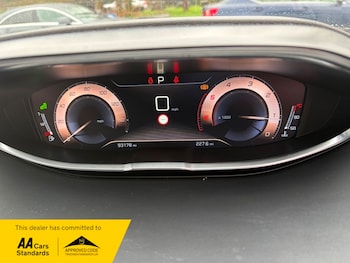 Used Peugeot 3008 2018 for sale - 77622149: Photo