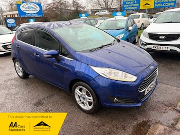 2014 - 1.25 82 Zetec 5dr