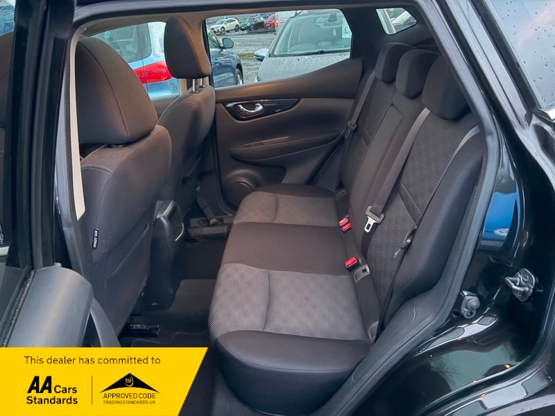Used Nissan Qashqai 2015 for sale - 77154075: Photo 14