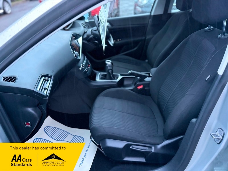 Used Peugeot 308 2016 for sale - 77227994: Photo 12