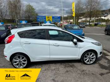 Used Ford Fiesta 2017 for sale - 74405300: Photo