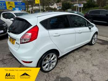 Used Ford Fiesta 2017 for sale - 74405300: Photo