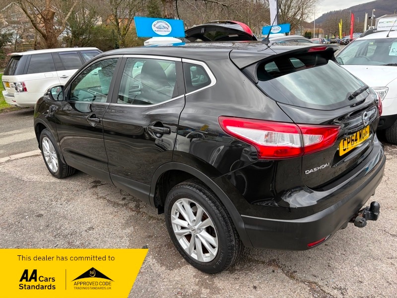 Used Nissan Qashqai 2015 for sale - 77720746: Photo 15