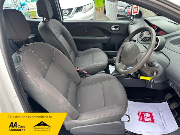 Used Renault Twingo 2010 for sale - 76292261: Photo 10