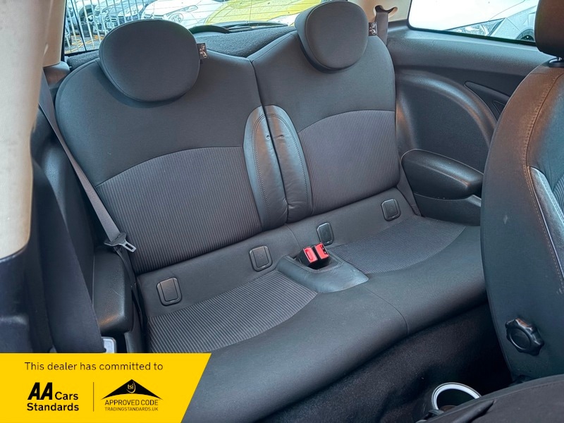 Used MINI Hatch 2011 for sale - 76836724: Photo 17