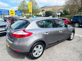 Used Renault Megane 2011 for sale - 78345324: Photo