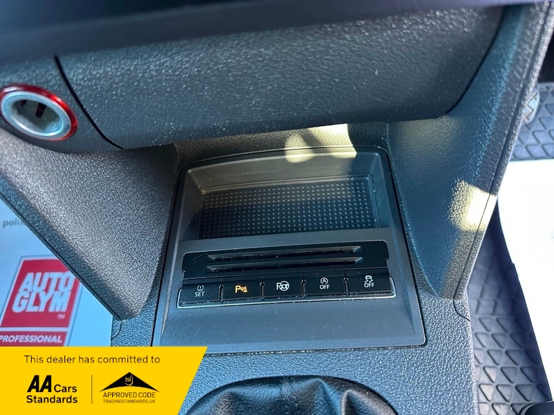 Used Volkswagen Touran 2013 for sale - 76040112: Photo 15