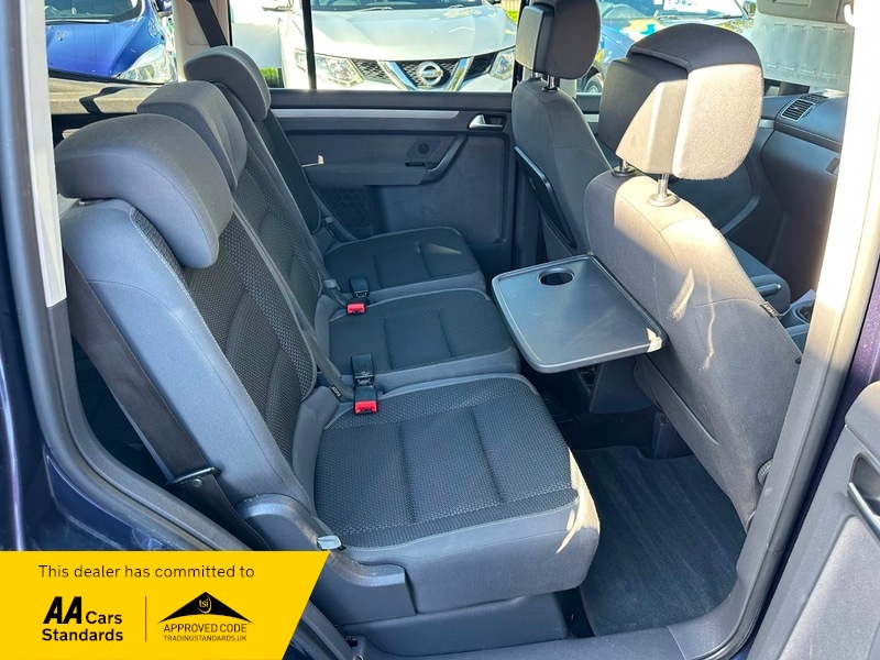 Used Volkswagen Touran 2013 for sale - 76040112: Photo 17