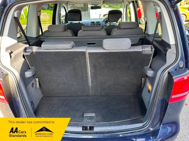 Used Volkswagen Touran 2013 for sale - 76040112: Photo 19