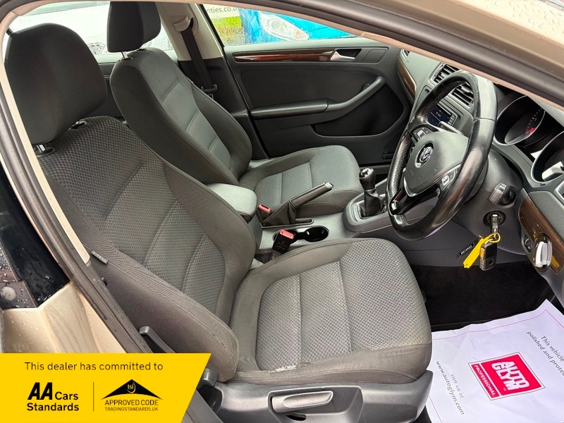 Used Volkswagen Jetta 2016 for sale - 76768922: Photo 9