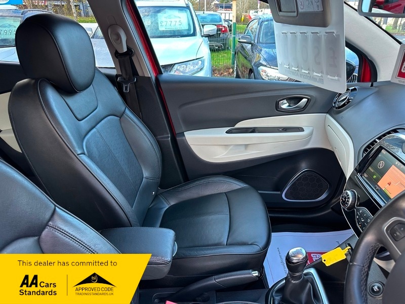 Used Renault Captur 2019 for sale - 76536322: Photo 16