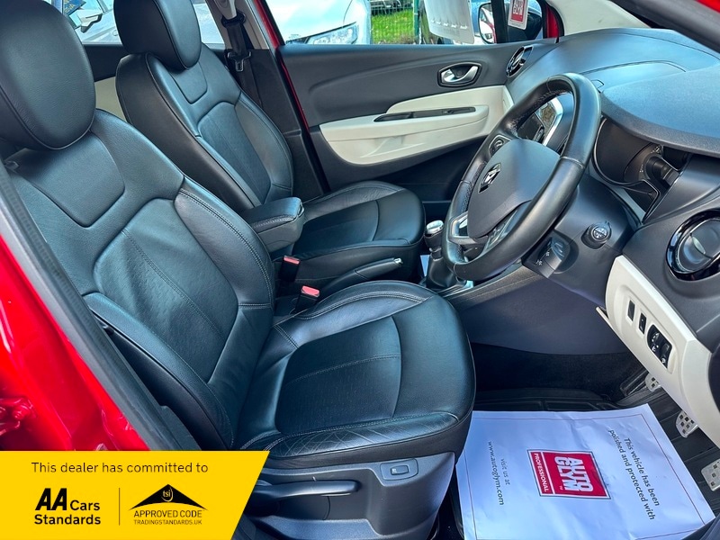 Used Renault Captur 2019 for sale - 76536322: Photo 9