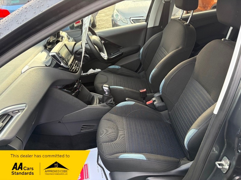 Used Peugeot 208 2014 for sale - 77154121: Photo 12