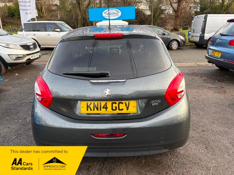 Used Peugeot 208 2014 for sale - 77154121: Photo 15