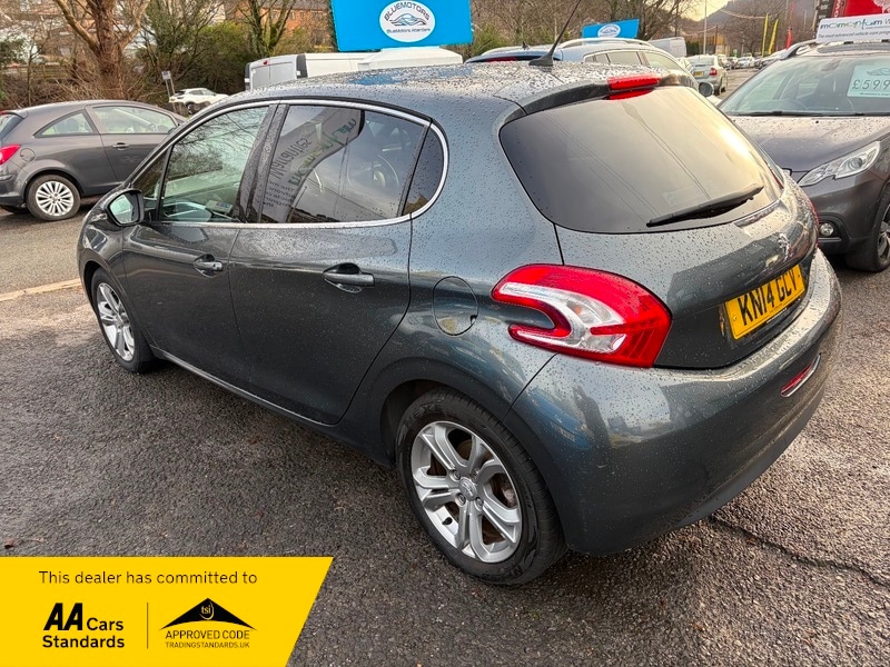 Used Peugeot 208 2014 for sale - 77154121: Photo 16