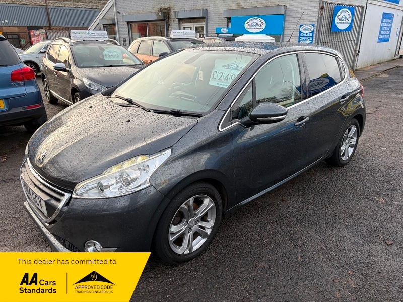 Used Peugeot 208 2014 for sale - 77154121: Photo 3