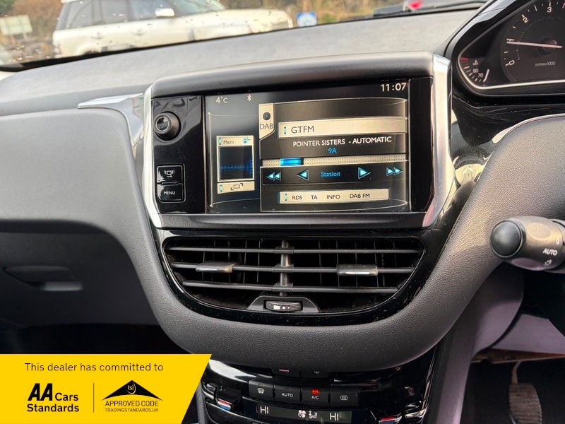 Used Peugeot 208 2014 for sale - 77154121: Photo 7