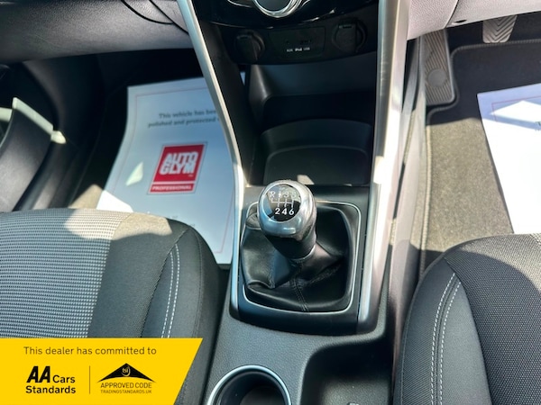 Used Hyundai i30 2014 for sale - 76081463: Photo 13