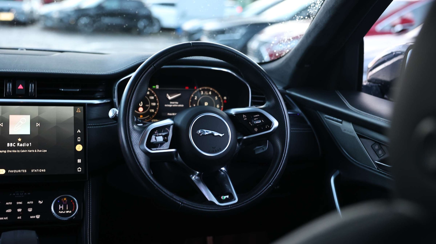 Used Jaguar F-Pace 2021 for sale - 76875055: Photo 26