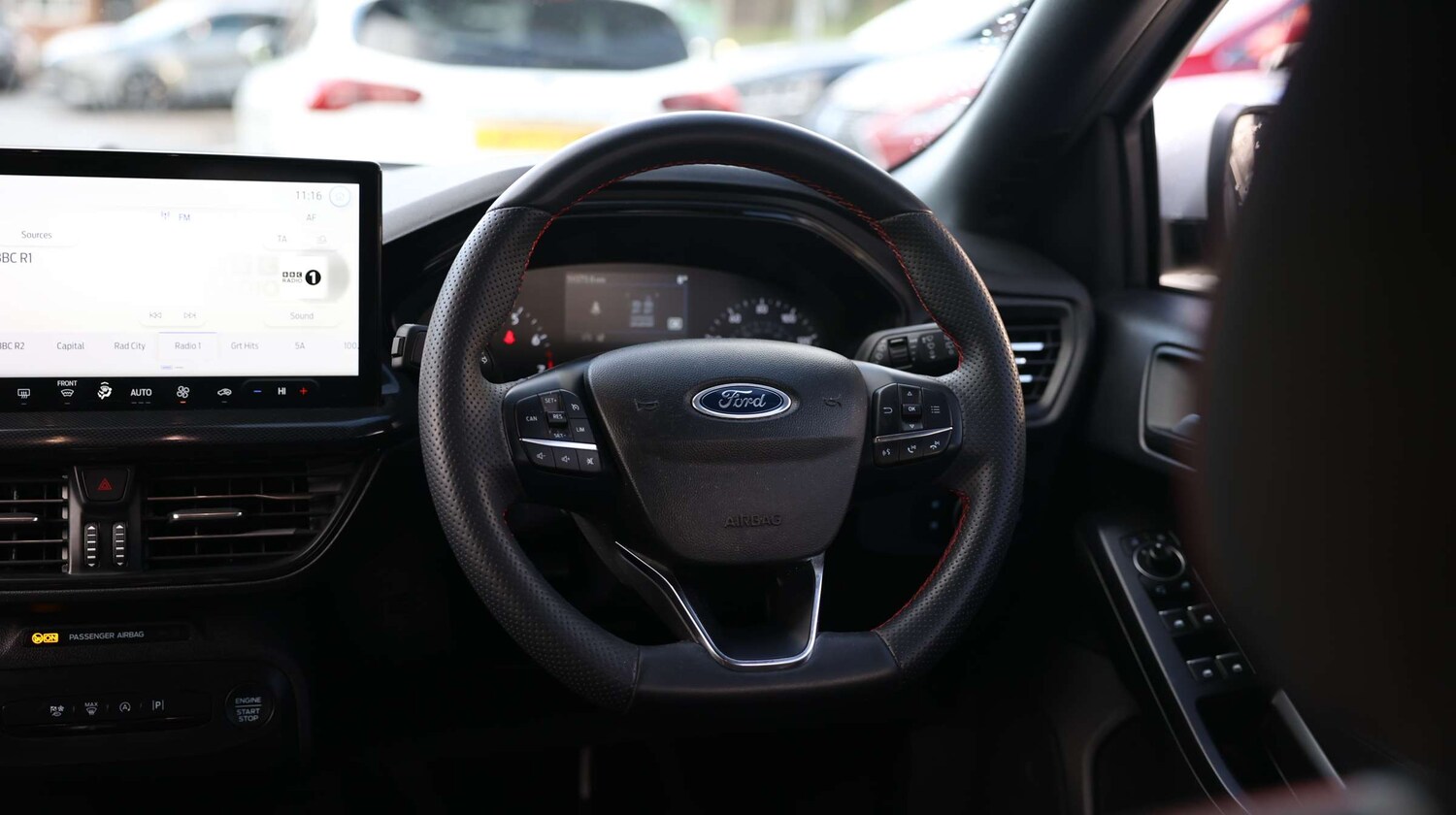 Used Ford Focus 2023 for sale - 76873401: Photo 20