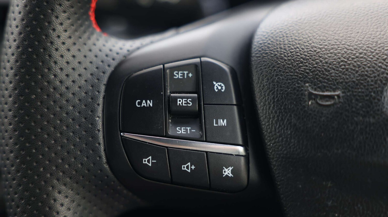 Used Ford Focus 2023 for sale - 76873401: Photo 34