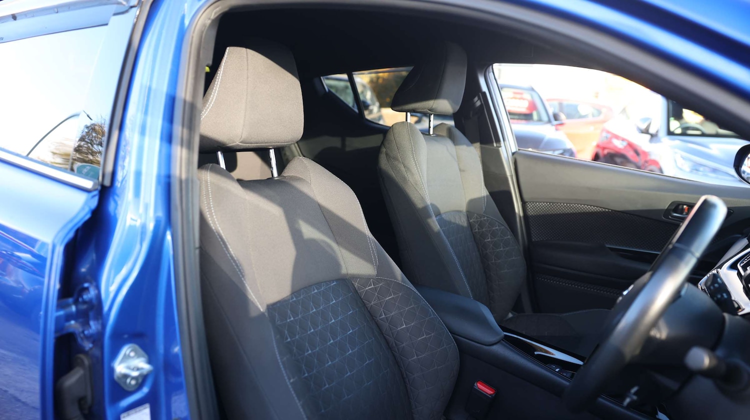 Used Toyota C-HR 2021 for sale - 76871534: Photo 18