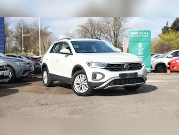 Used Volkswagen T-Roc 2023 for sale - 78254997: Photo