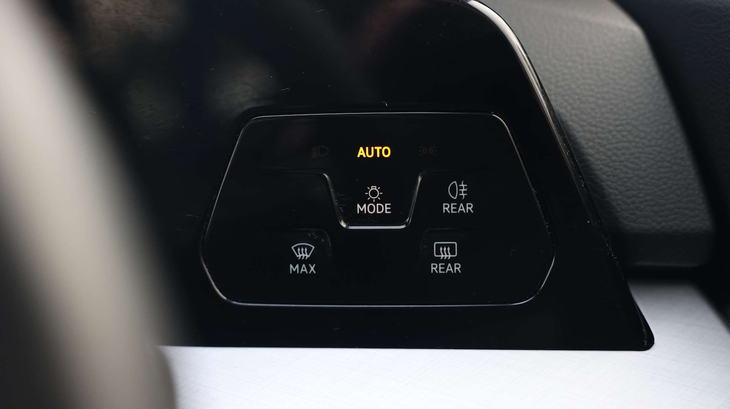 Used Volkswagen Golf 2024 for sale - 77042777: Photo 37