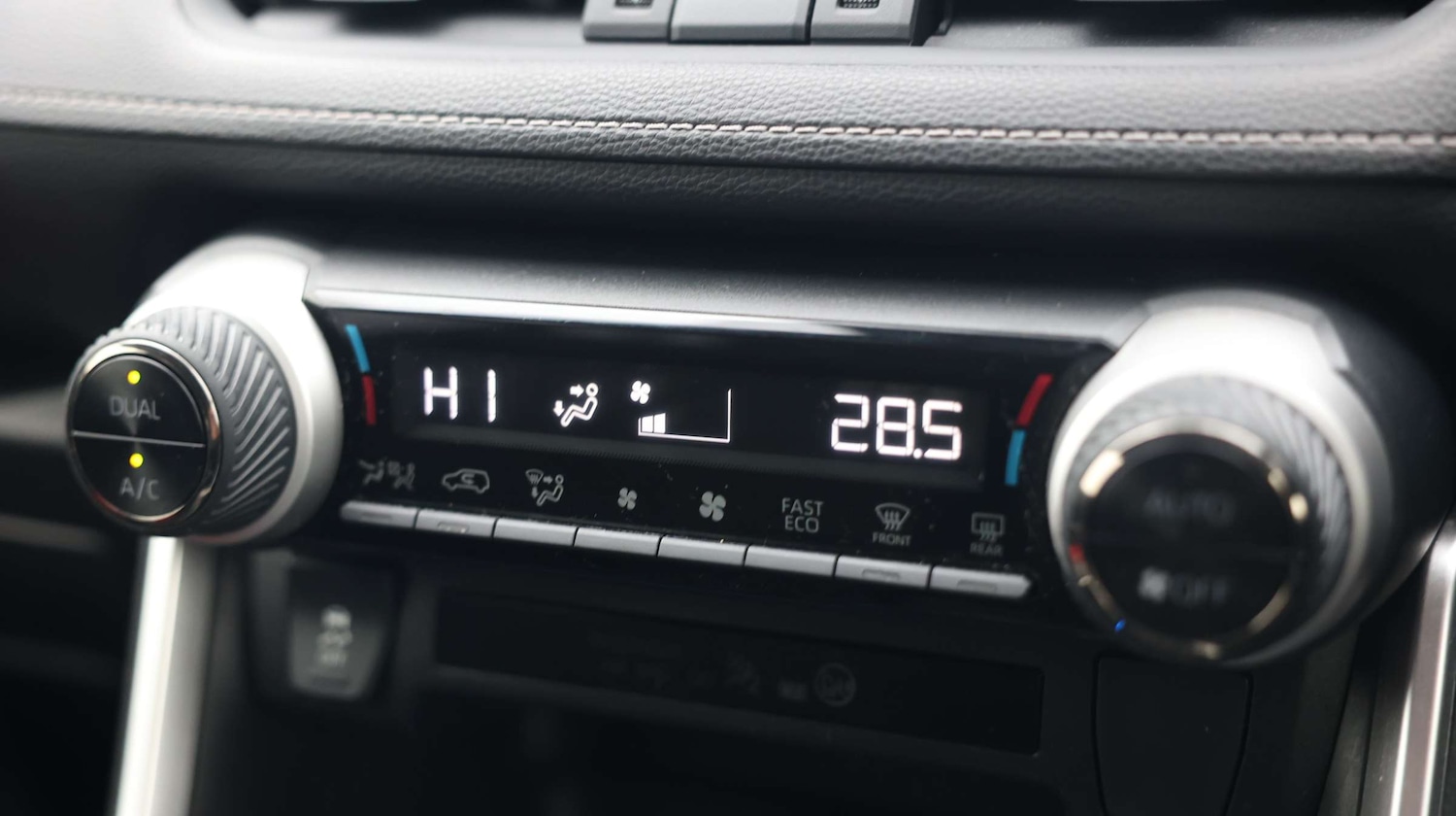 Used Toyota RAV4 2022 for sale - 76874008: Photo 30