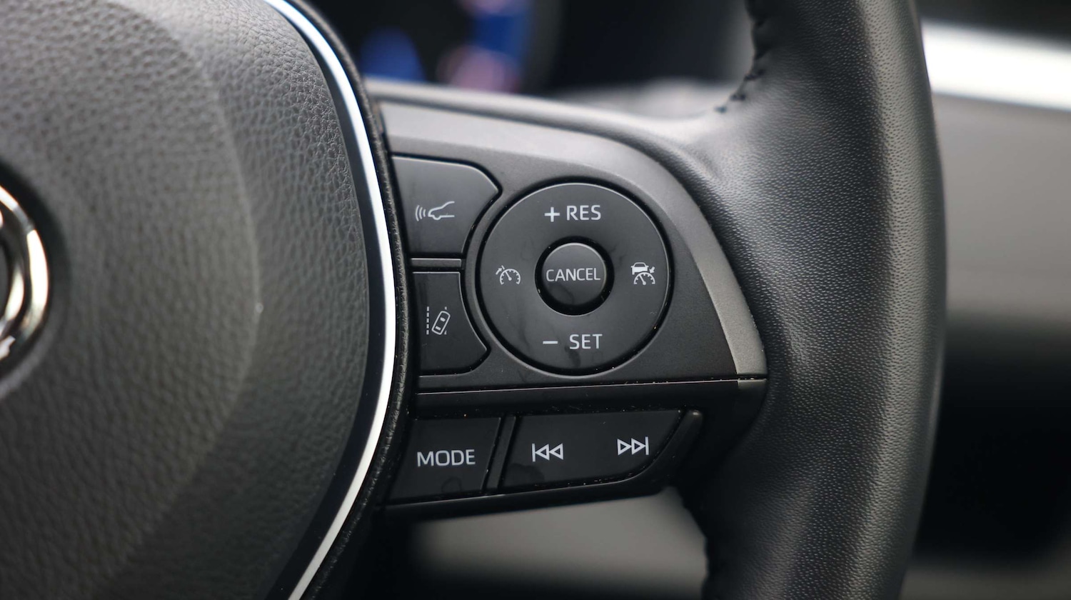 Used Toyota RAV4 2022 for sale - 76874008: Photo 38