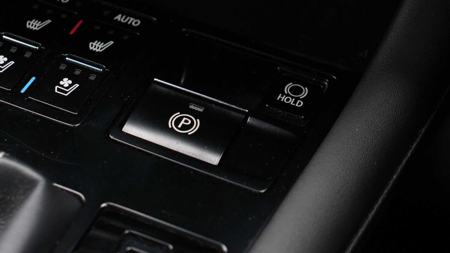 Used Lexus RX 2021 for sale - 76873420: Photo 32