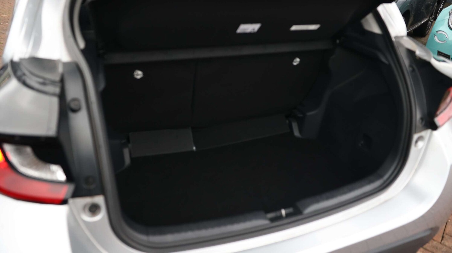 Used Toyota Yaris 2022 for sale - 77614499: Photo 10