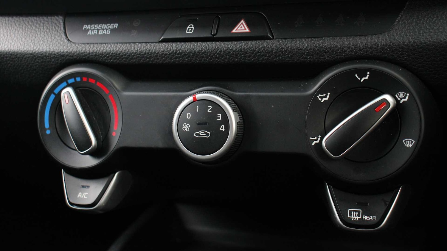 Used Kia Stonic 2022 for sale - 77545278: Photo 24