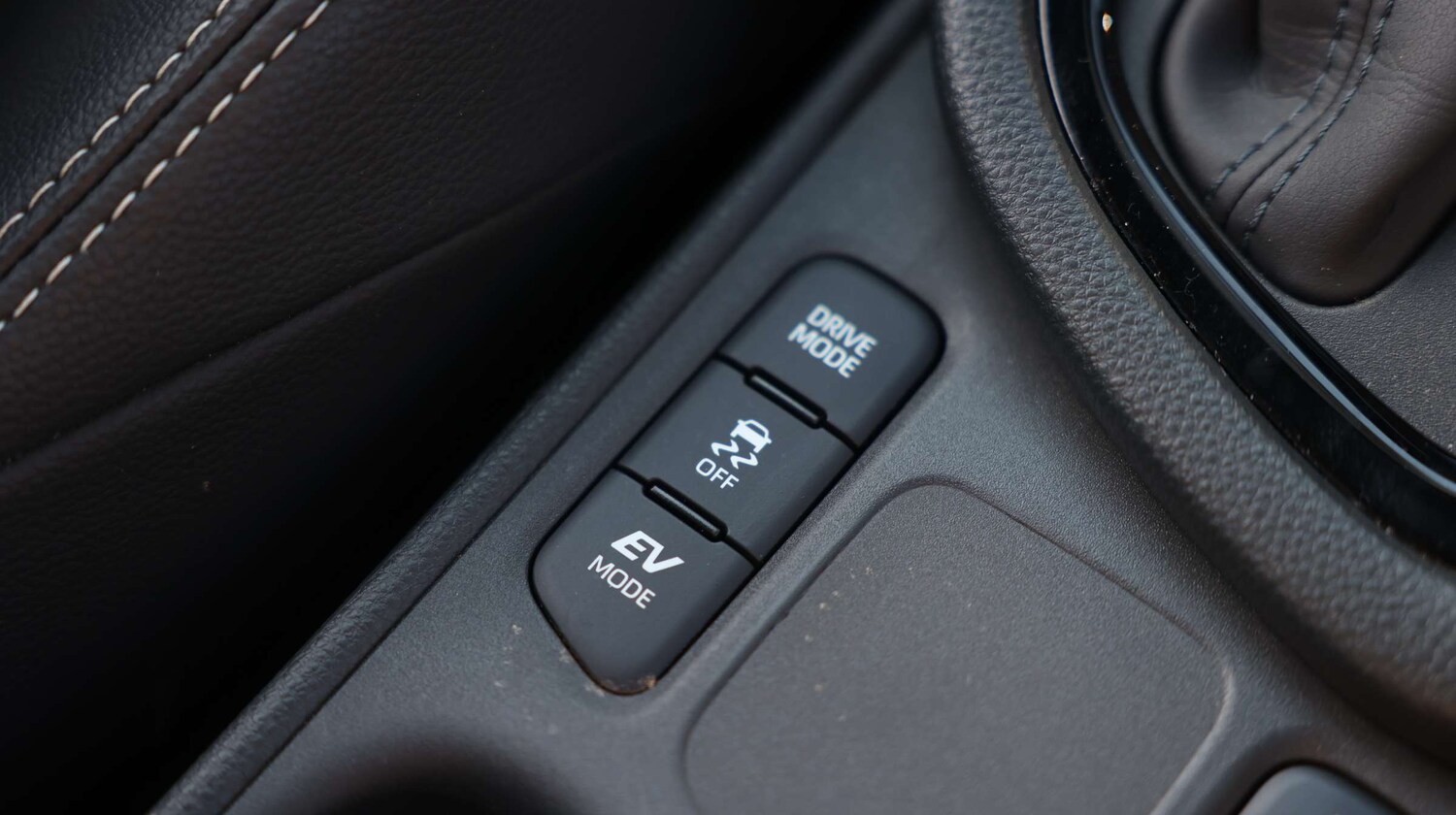 Used Toyota Yaris 2024 for sale - 77634646: Photo 33