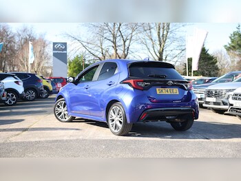 Used Toyota Yaris 2024 for sale - 77634646: Photo