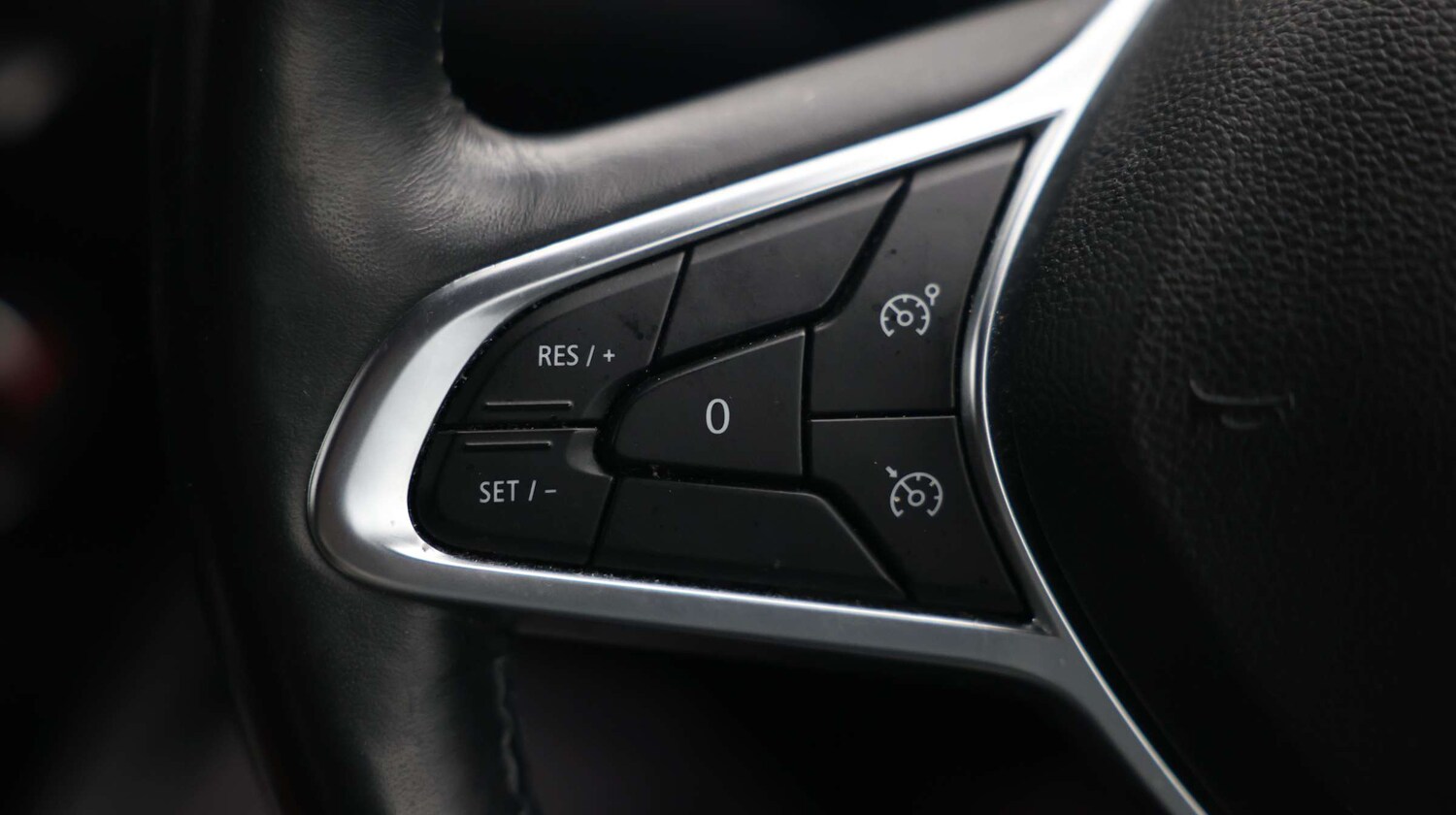 Used Renault Clio 2020 for sale - 76869959: Photo 36