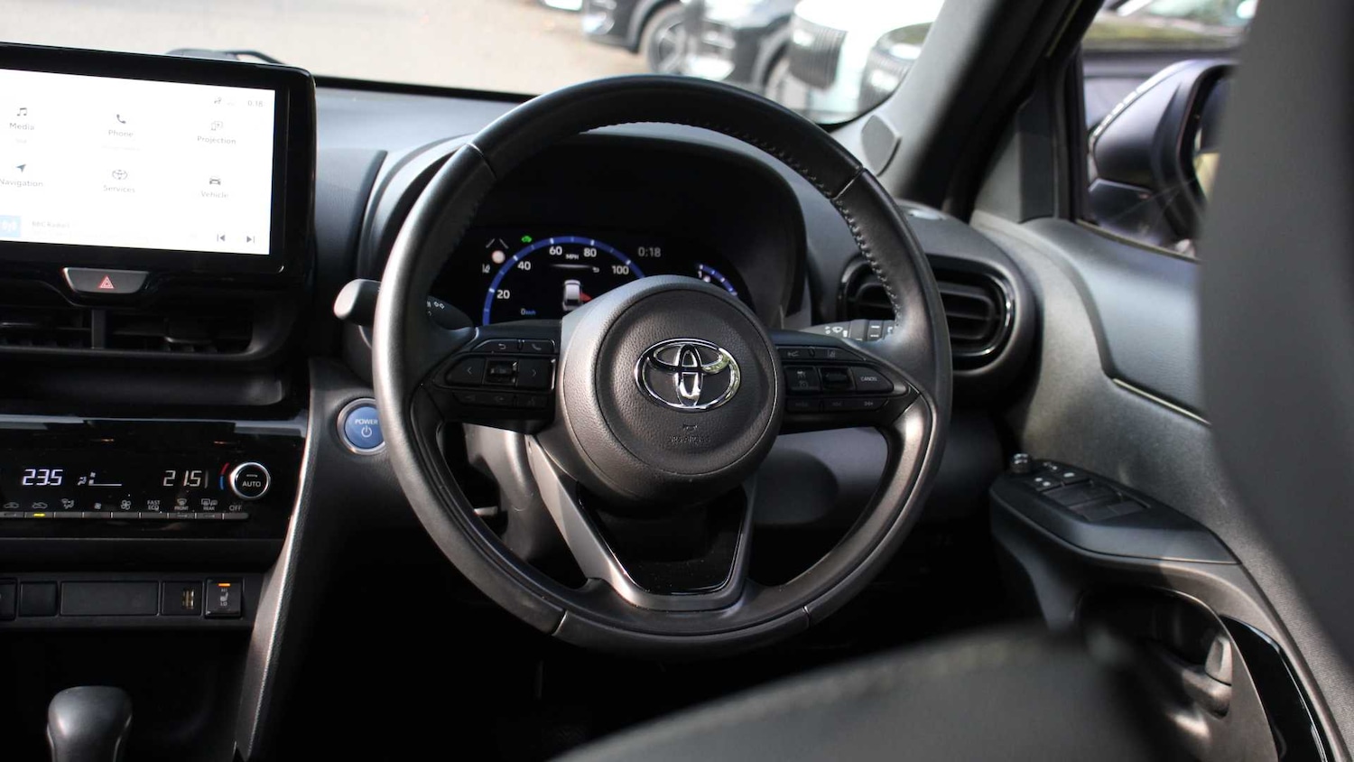 Used Toyota Yaris Cross 2022 for sale - 76868965: Photo 23