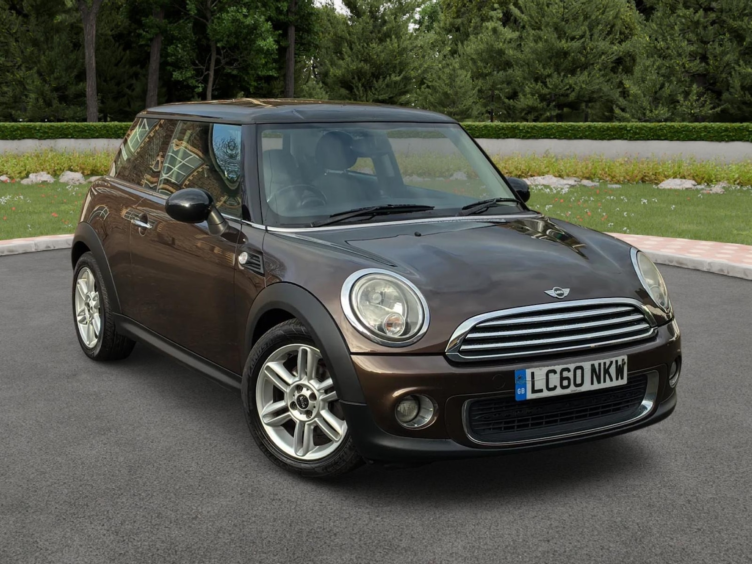 Used MINI Hatch 2010 for sale - 76623864: Photo 1