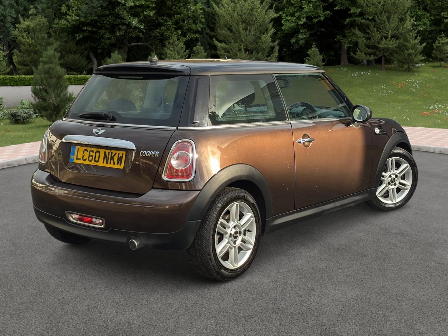 Used MINI Hatch 2010 for sale - 76623864: Photo 4