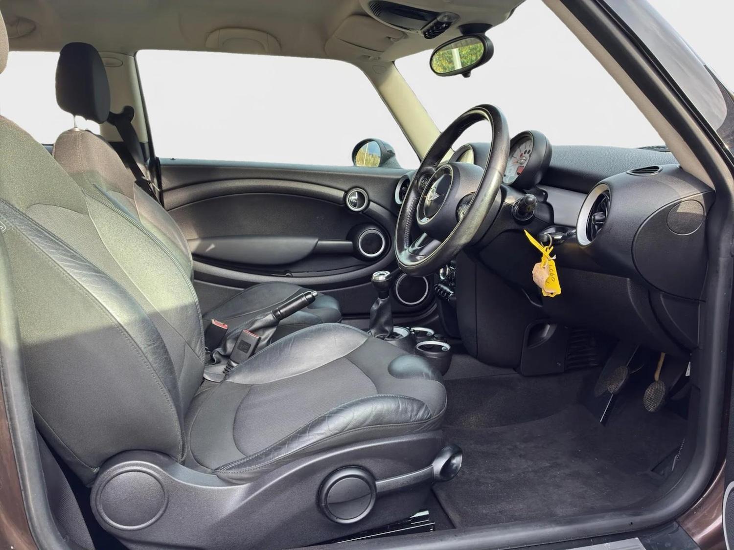 Used MINI Hatch 2010 for sale - 76623864: Photo 8