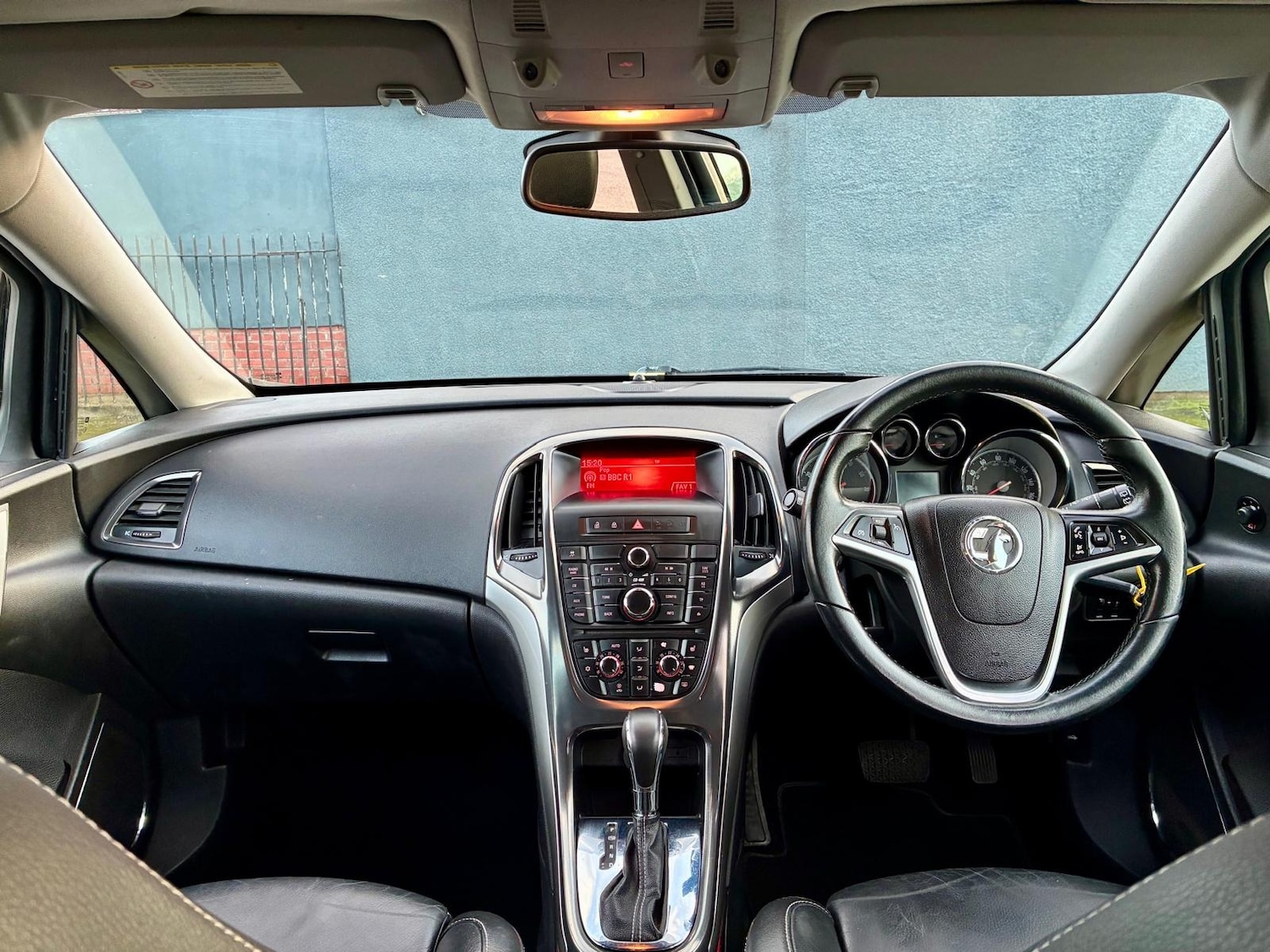 Used Vauxhall Astra 2010 for sale - 76963602: Photo 11