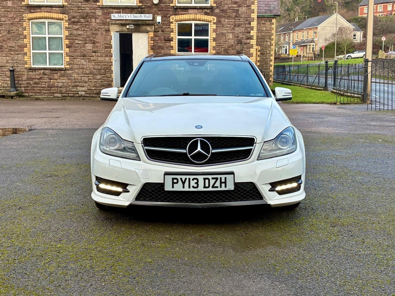 Used Mercedes-Benz C Class 2013 for sale - 77379496: Photo 2