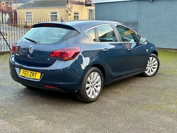 Used Vauxhall Astra 2011 for sale - 76935229: Photo